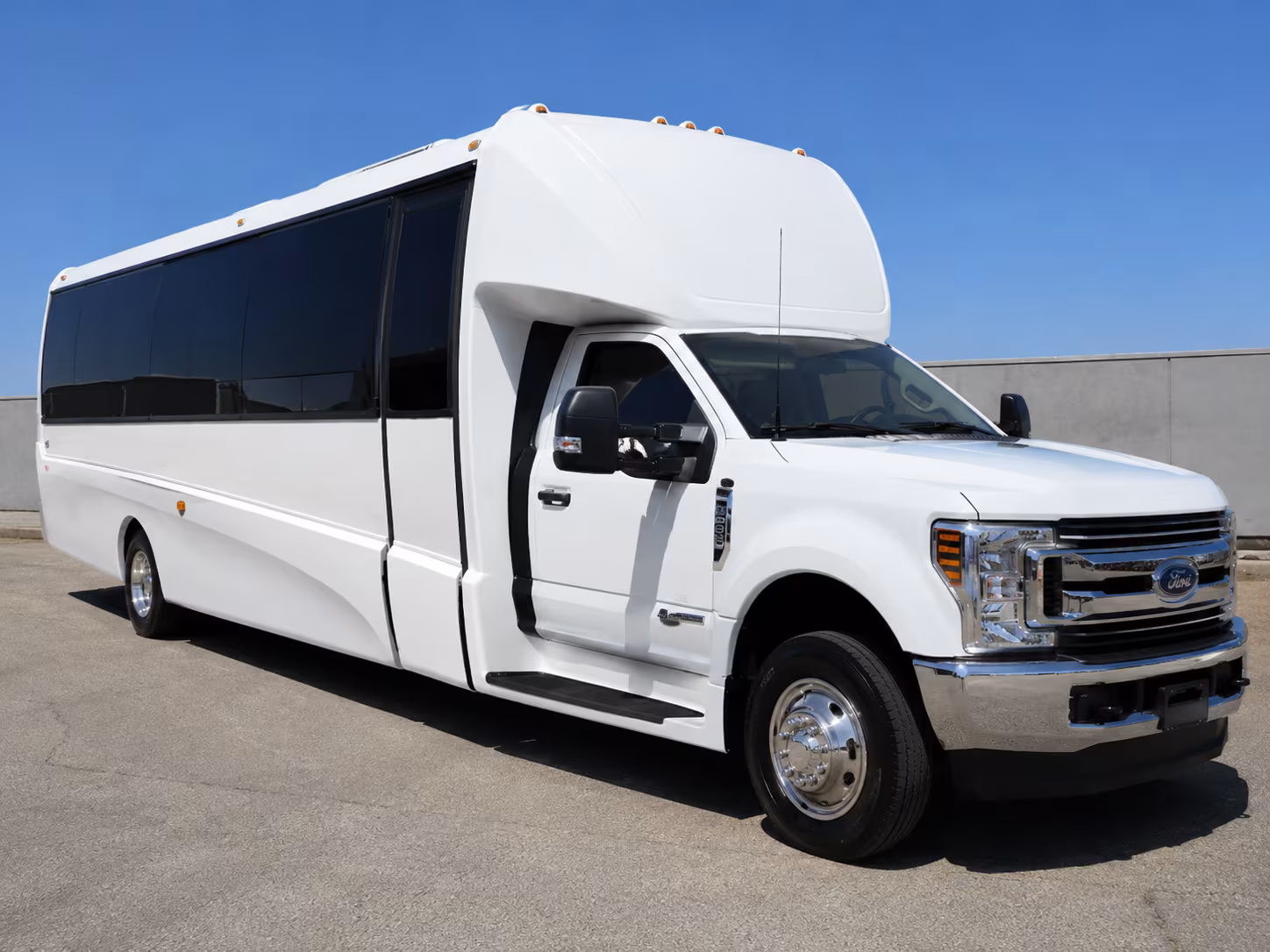 how distance and duration affect charter bus rates in rochester