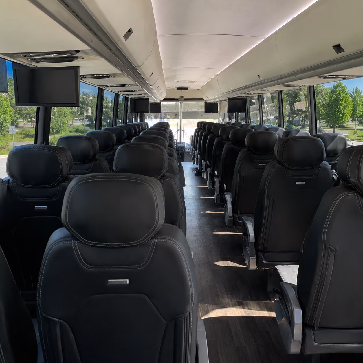 niagara falls travel on your schedule with niagara falls long distance charter bus rentals