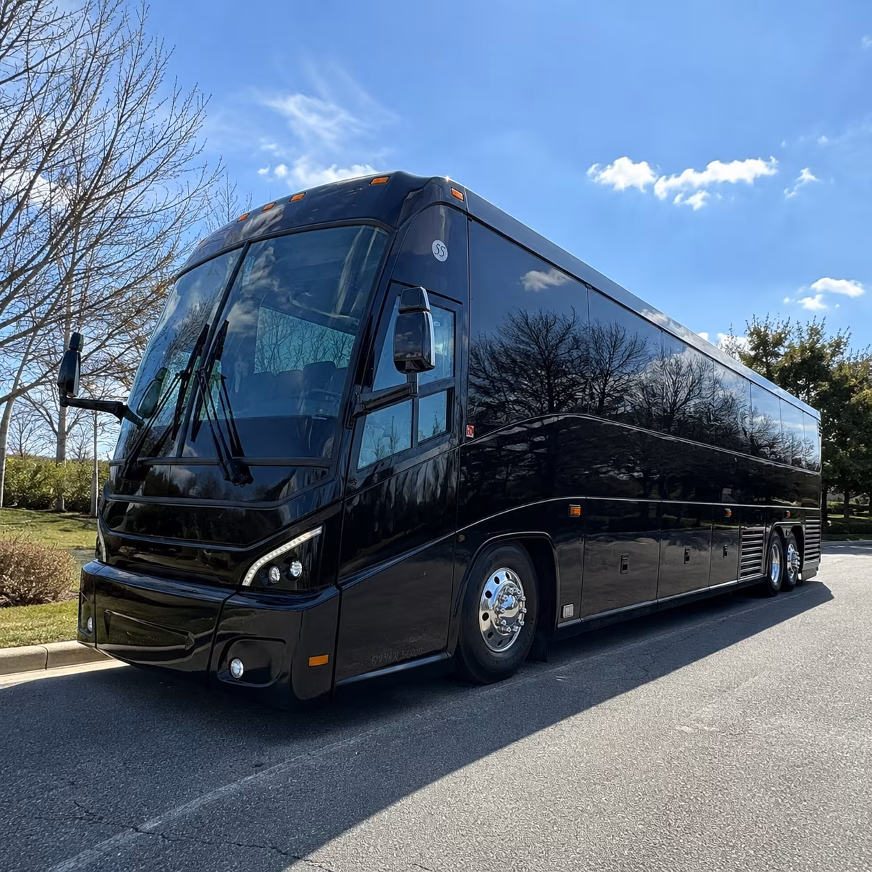 rochestercharterbuscompany com makes finding transportation to watkins glen and the southern seneca lake wineries simple