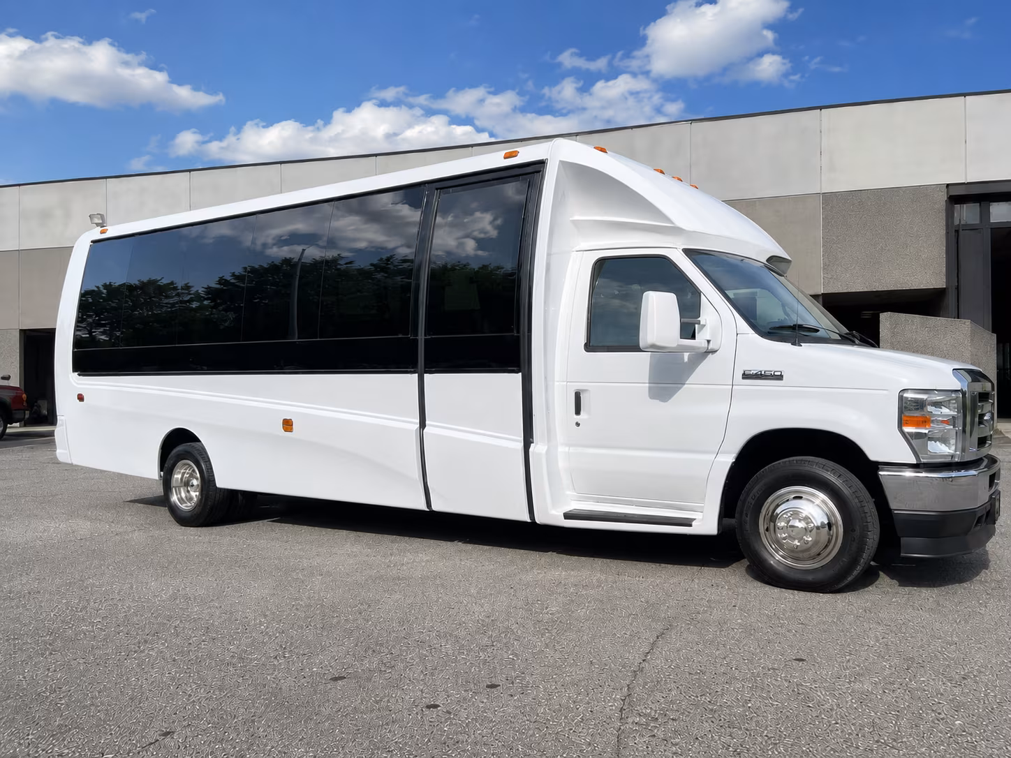 rochestercharterbuscompany com makes spring field trip season in rochester simple