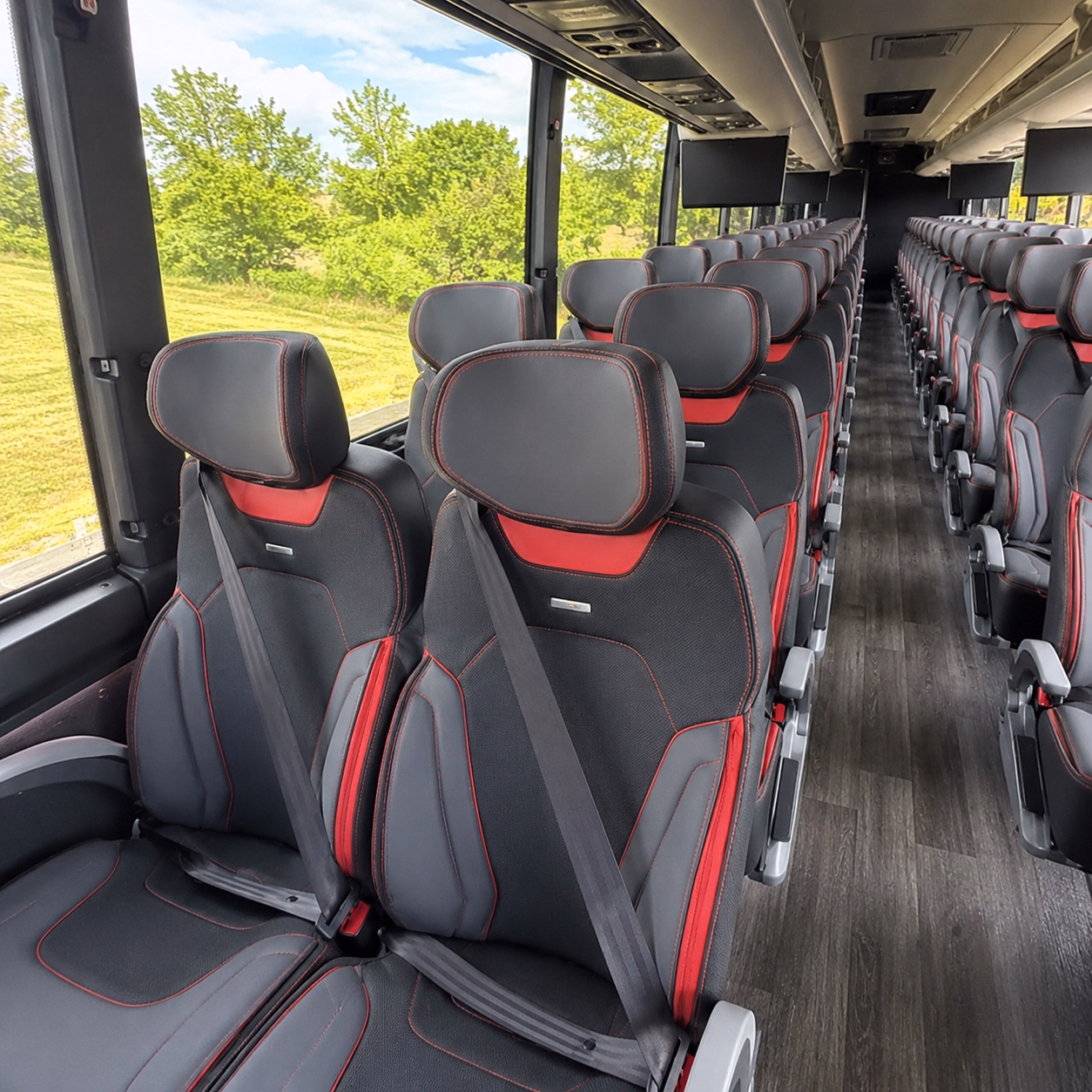 syracuse flexible charter bus rentals for syracuse sports teams and fans