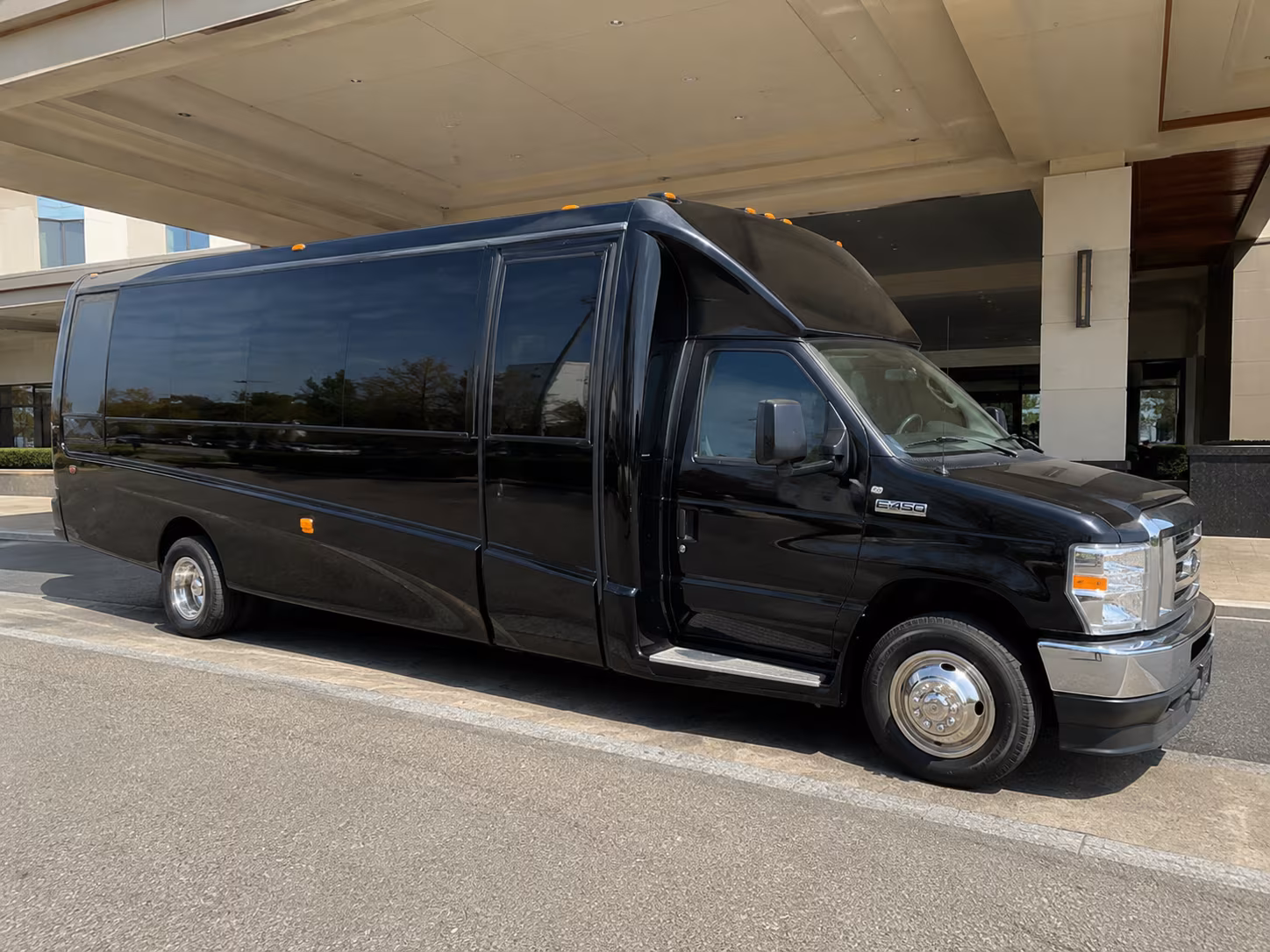 syracuse rochester charter buses